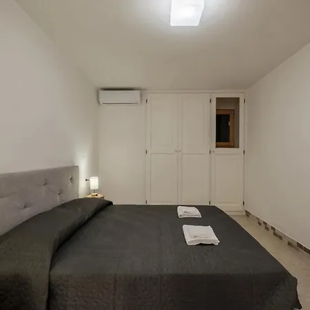 House In With Free Parking